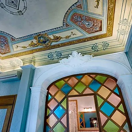 Cavour10 Bed & Breakfast Florens